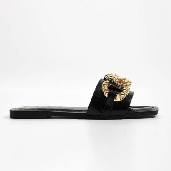 BLACK Crocodile Embossed Chain Decor Slide Sandals - Picture 3 of 5